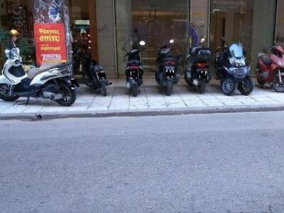 Πάτρα: Όταν τα πεζοδρόμια στο κέντρο γίν...