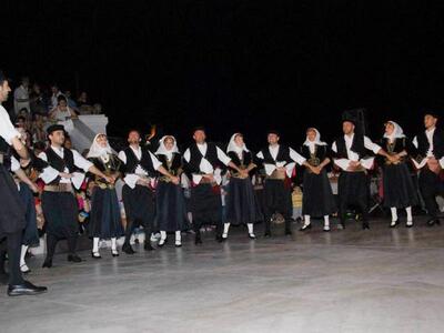 "Με το καράβι της παράδοσης" α...