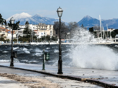 Καιρός: Ισχυροί βοριάδες και σήμερα - Πό...
