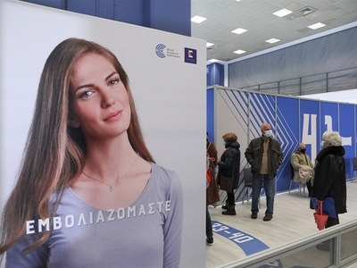 Κορωνοϊός: Πόσο διαρκεί η προστασία των εμβολίων