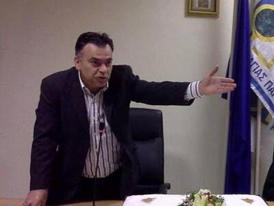 Ένας Ηλείος, μέλος του Εθνικού Συμβουλίο...