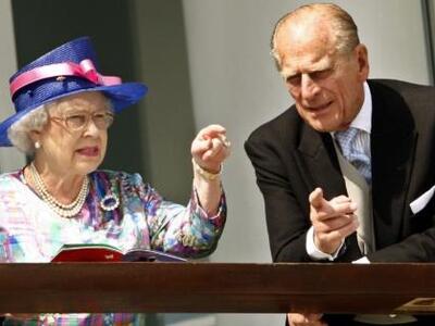 Φωτογράφισαν τη βασίλισσα Ελισάβετ ενώ σ...