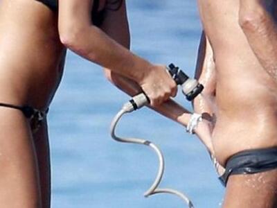 ΜΠΛΙΑΞ!!!!: Η 20χρονη κοπέλα του 72χρονο...