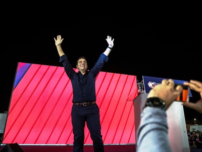 Τσίπρας: «Οι νέοι να πάρουν τον ΣΥΡΙΖΑ σ...