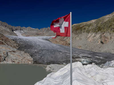 Ελβετία: Οι παγετώνες συρρικνώθηκαν τα 2...