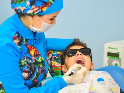 Δωρεάν τα παιδιά στον οδοντίατρο - Θα πλ...