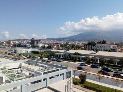 Άποψη του λιμανιού από τον Πύργο Ελέγχου