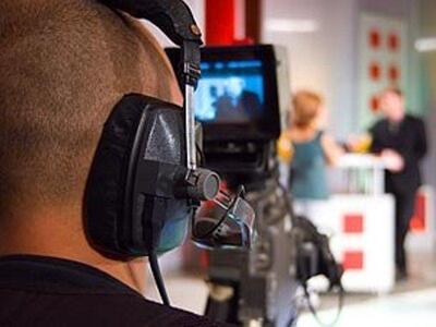 Σε θέσεις μάχης εκατοντάδες ξένοι ανταποκριτές