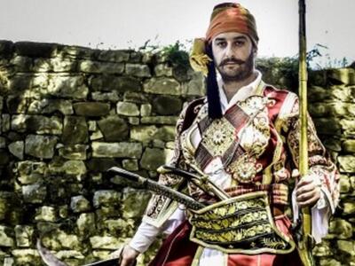 Ο Αιτωλοακαρνάνας τσολιάς που έγινε vira...