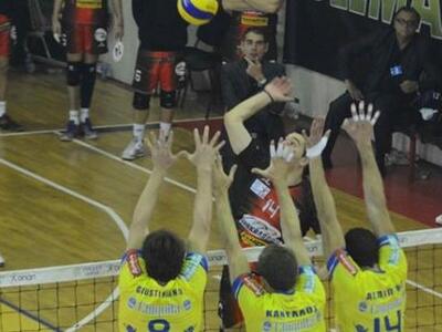 H Παναχαϊκή έχασε με 3-2 σετ από τον Παμβοχαϊκό