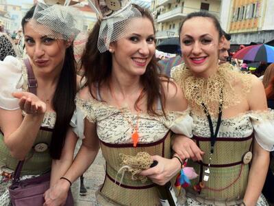 Πατρινό Καρναβάλι: Απόγειο του κεφιού στ...