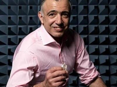 Ο Κρις Τουμάζου κορυφαίος ερευνητής- εφε...