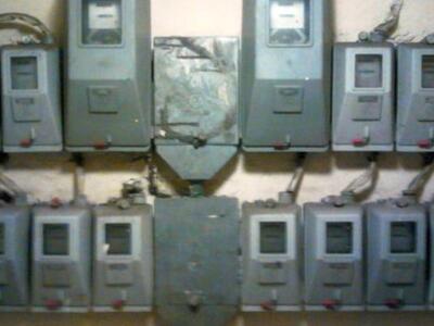 Η ΔΕΗ έκοψε το ρεύμα σε 15.000 νοικοκυρι...