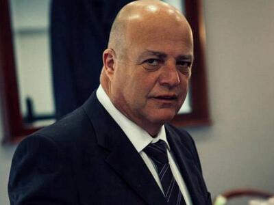 Πάτρα: Πανευτυχής παππούς  ο Χάρης Καραβαγγέλης