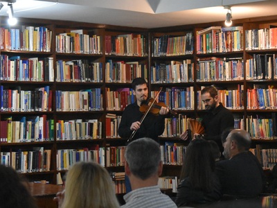 Τα μέλη του Συλλόγου Κρητών Πάτρας Το Αρ...