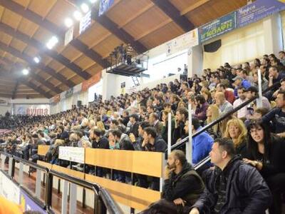 Ο Απόλλων Πάτρας με τον κόσμο στο πλευρό...