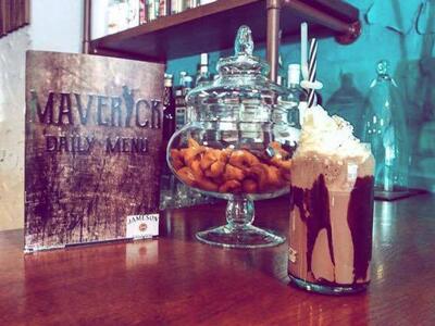 Maverick: Εκεί που ο καφές από συνήθεια,...