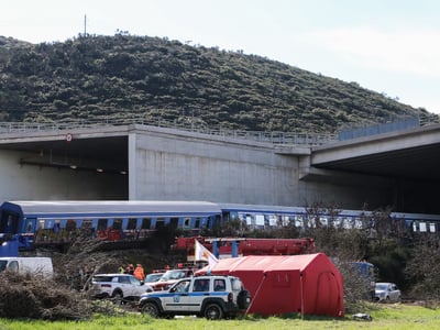 Τέμπη: Στον εφέτη ανακριτή που διερευνά ...