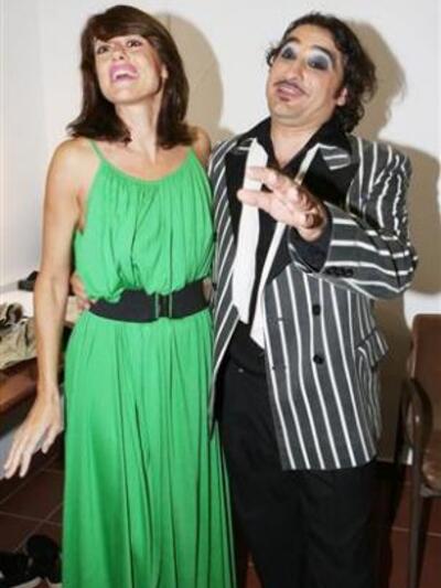 Ο Β. Χαραλαμπόπουλος στην Επίδαυρο με τη...