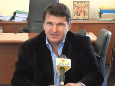 Η Ένωση Συντακτών κατηγορεί για απρέπεια...