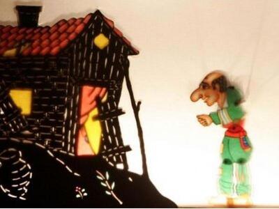 Παραστάσεις καραγκιόζη καθημερινά από το...