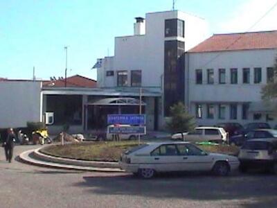 Αγρίνιο: Έκλεβαν χαλκοσωλήνες από το παλ...