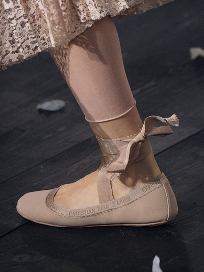 DIOR