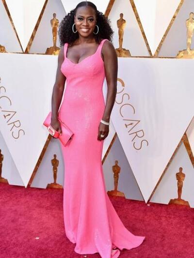 ΒΑΙΟΛΑ ΝΤΕΙΒΙΣ ΜΕ MICHAEL KORS