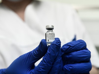 Θάνατος 63χρονης μετά το εμβόλιο: Πνευμο...