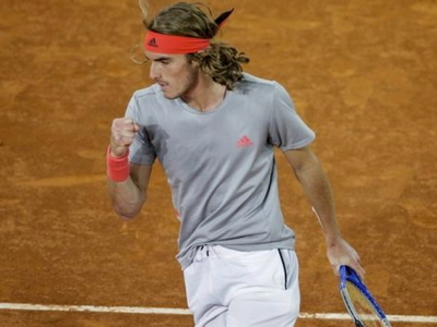 Έπος Τσιτσιπά, νίκησε στο χώμα τον Ναδάλ...