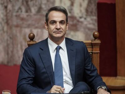 Ενημερώνει τη Βουλή για τις φωτιές ο Μητ...