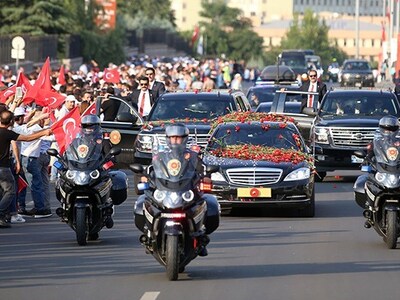 Τουρκία: Οι σωματοφύλακες του Ερντογάν κ...