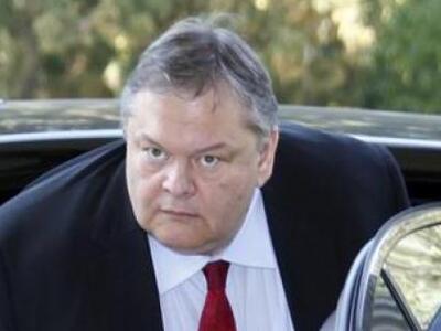 Παπανδρεϊκοί βουλευτές πιέζουν τον Βενιζ...