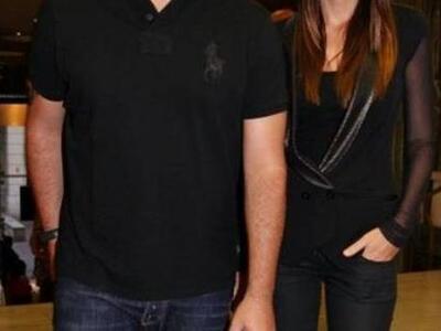 Πασίγνωστος Έλληνας τραγουδιστής βαφτίζε...