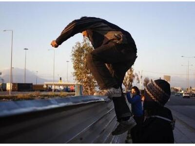 Πάτρα: Παράνομος μετανάστης είχε κρυφτεί...