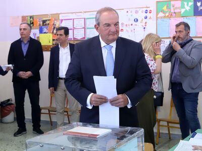 Ψήφισε ο πρώην πρωθυπουργός Κώστας Καραμανλής
