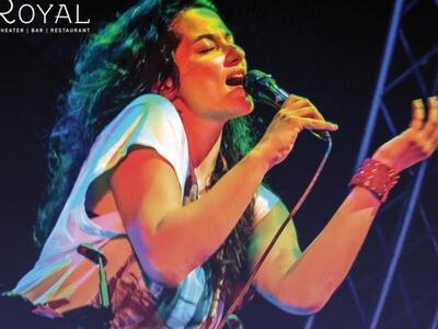 Η Αγγελική Τουμπανάκη στο Royal Theater ...