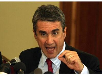 Ανένδοτος για τους "αιώνιους" ...