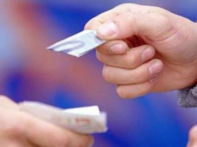 Μόνο μέσω τράπεζας οι συναλλαγές άνω των 500 ευρώ