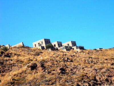 Τα παραδοσιακά πέτρινα ενοικιαζόμενα σπί...