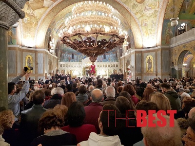Πάτρα: Κατάμεστος ο ναός του Αγίου Ανδρέ...