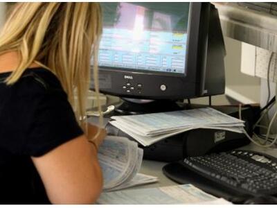 Εκτός δημοσίου 12.500 ως τον Ιούνιο – Πρ...