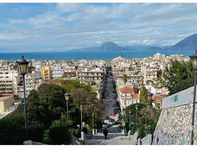 Η "Καθημερινή" δημοσιεύει οδοι...