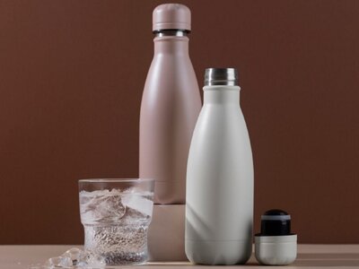 Μπουκάλια νερού πολλαπλών χρήσεων: Γιατρ...