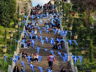 Πάτρα: Επέτειος στις... σκάλες της Αγίου Νικολάου
