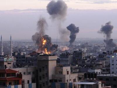 Ρουκέτες με στόχο το Τελ Αβίβ εκτοξεύοντ...