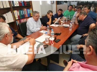 Τα σκουπίδια "γυροφέρνουν" τον...