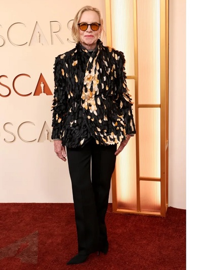 Aμι Μάντιγκαν με Dior