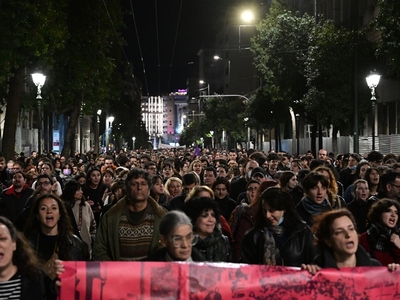 «Ντροπή και οργή»: Διαδηλώσεις σε Σεπόλια και Σύνταγμα κατά της πρότασης της εισαγγελέως για την 12χρονη