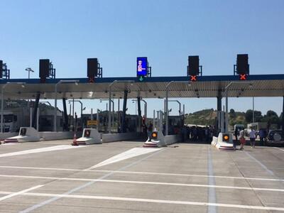 Στο γραφείο του Πρωθυπουργού για τα διόδ...